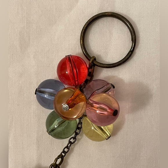 Disney’s Winnie the Pooh Key Chain - Picture 3 of 10